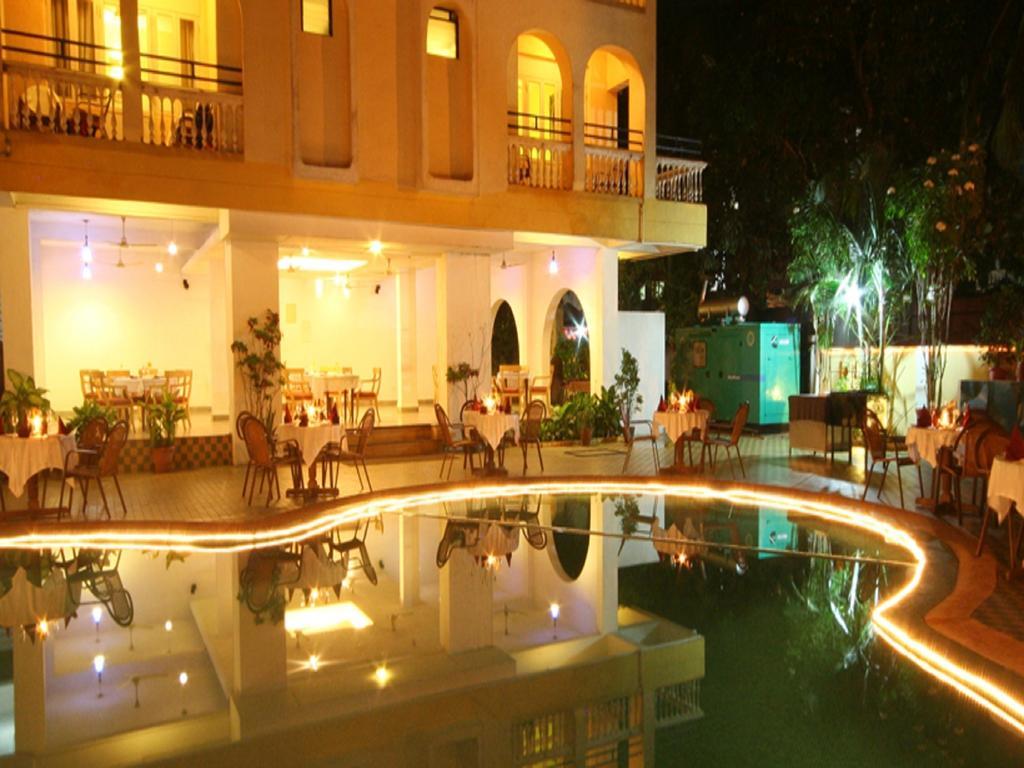 Lambana Resort Calangute Exterior photo