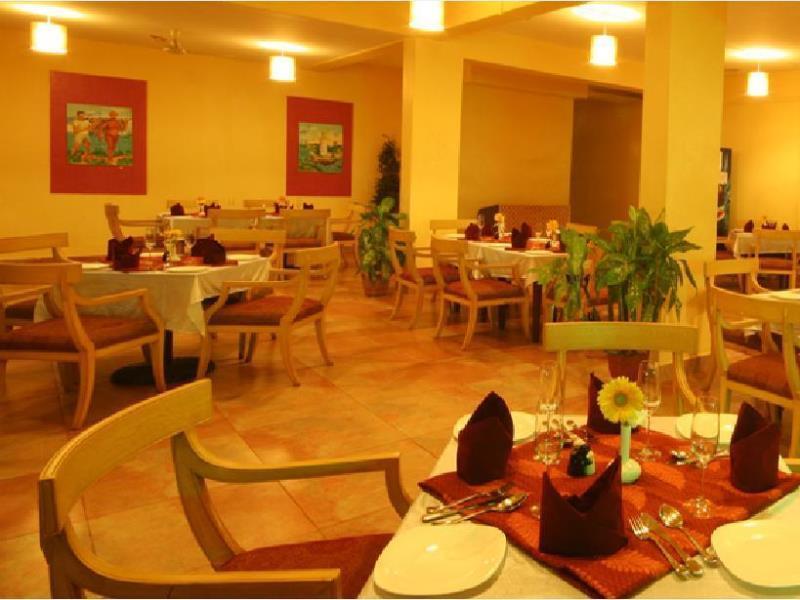 Lambana Resort Calangute Exterior photo