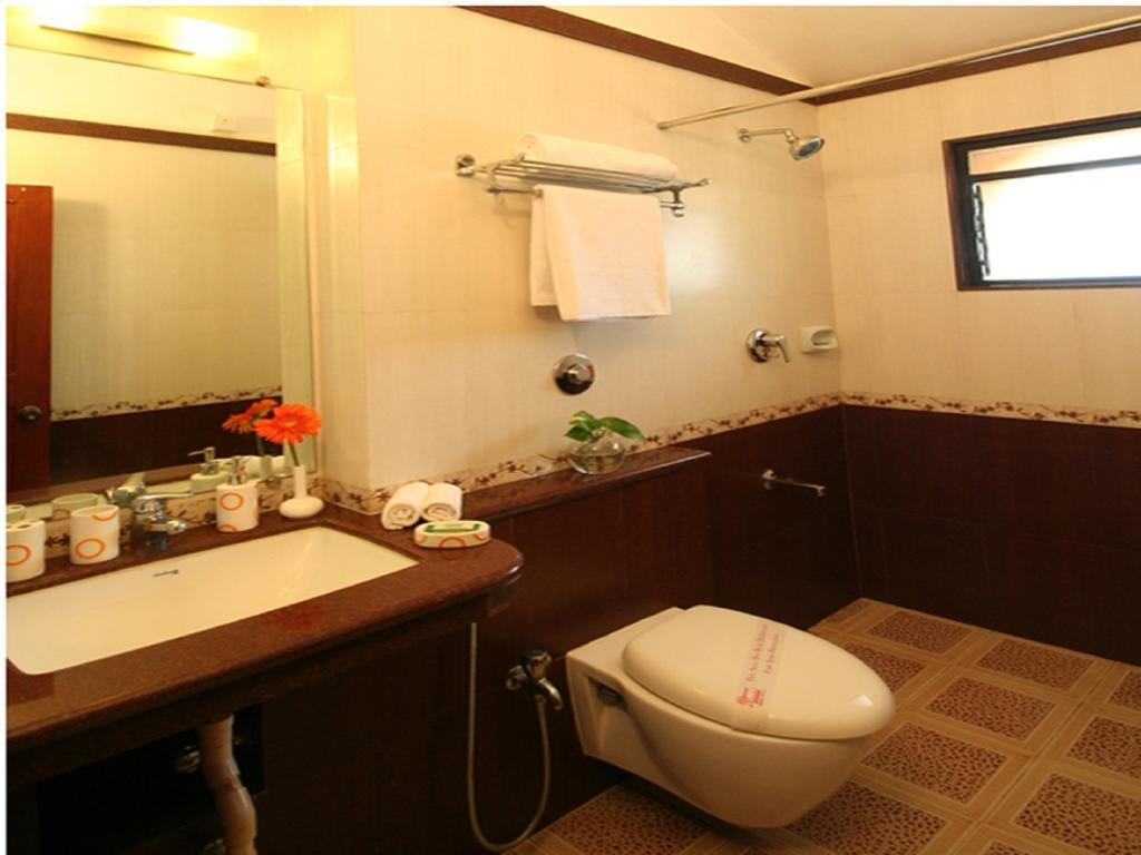 Lambana Resort Calangute Room photo